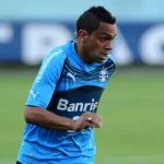 Ex-atacante do Grêmio, Leandro Lessa,