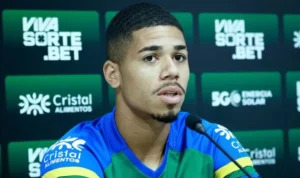 Grêmio avança e faz proposta oficial pelo lateral Diego Caito