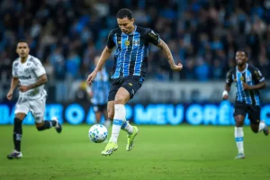 Grêmio acerta venda milionária do zagueiro Viery à Fiorentina