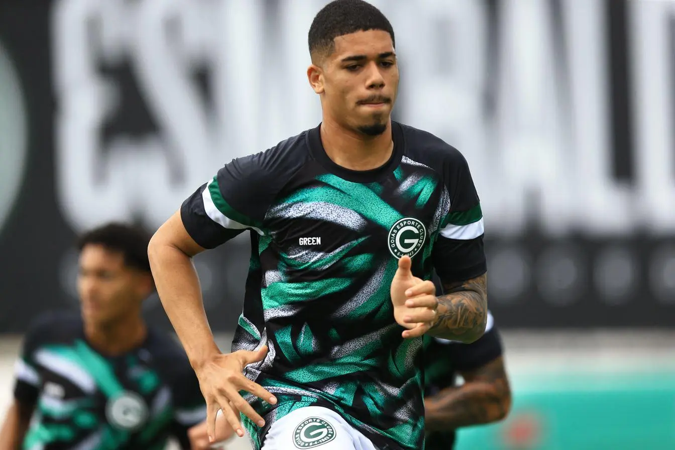Novela da lateral direita do Grêmio pode estar perto de um desfecho. 1 lateral direita do Grêmio