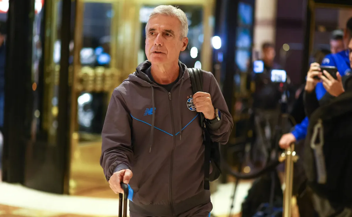 Reunião de emergência na Arena une Grêmio, Luís Castro e torcidas