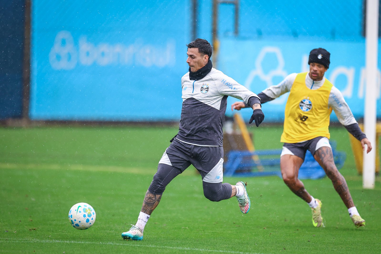 Grêmio investe pesado em Pavón