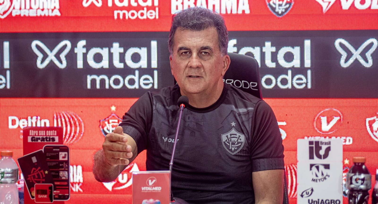 Fábio Mota presidente do Vitória cobra dívida do Grêmio por Wagner Leonardo