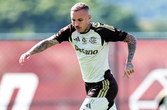 Everton Cebolinha fica longe do Grêmio e encaminha acerto com o Santos
