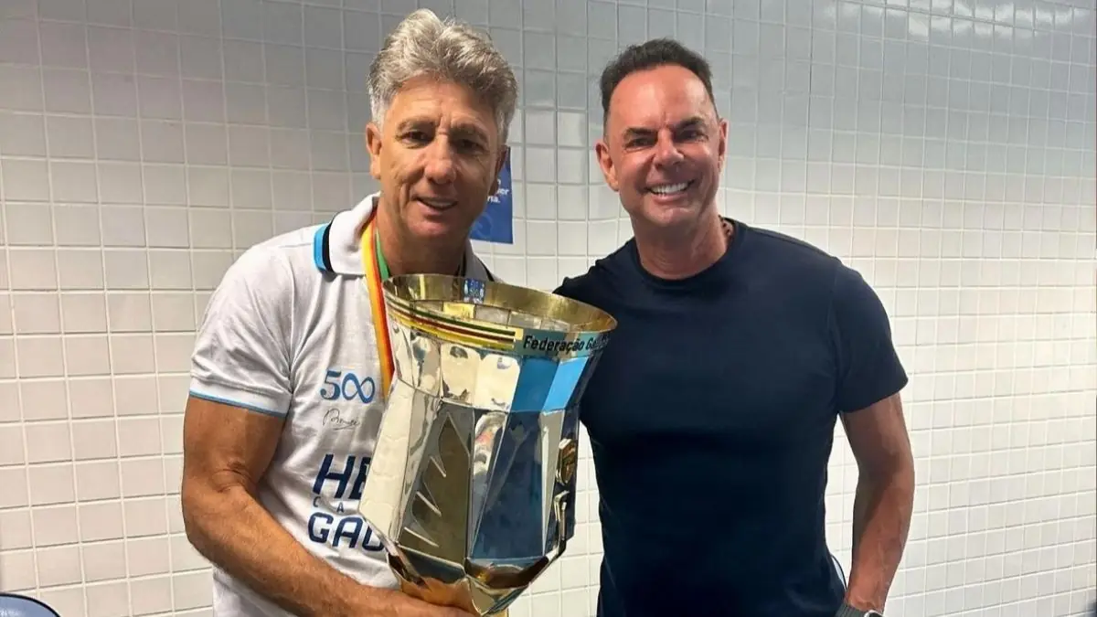 Gauchinho, empresário de Renato Portaluppi, chega ao CT do Grêmio