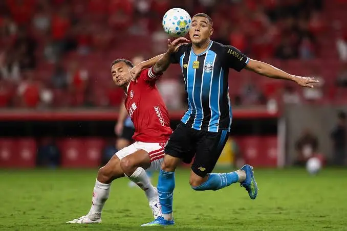 Grêmio pode sair do Z-4 no Gre-Nal 455: veja o que precisa acontecer 1 gremiocopero.com